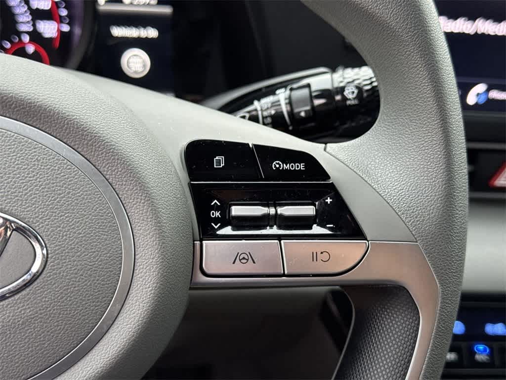 Thumbnail: 2023 Hyundai Elantra - 14