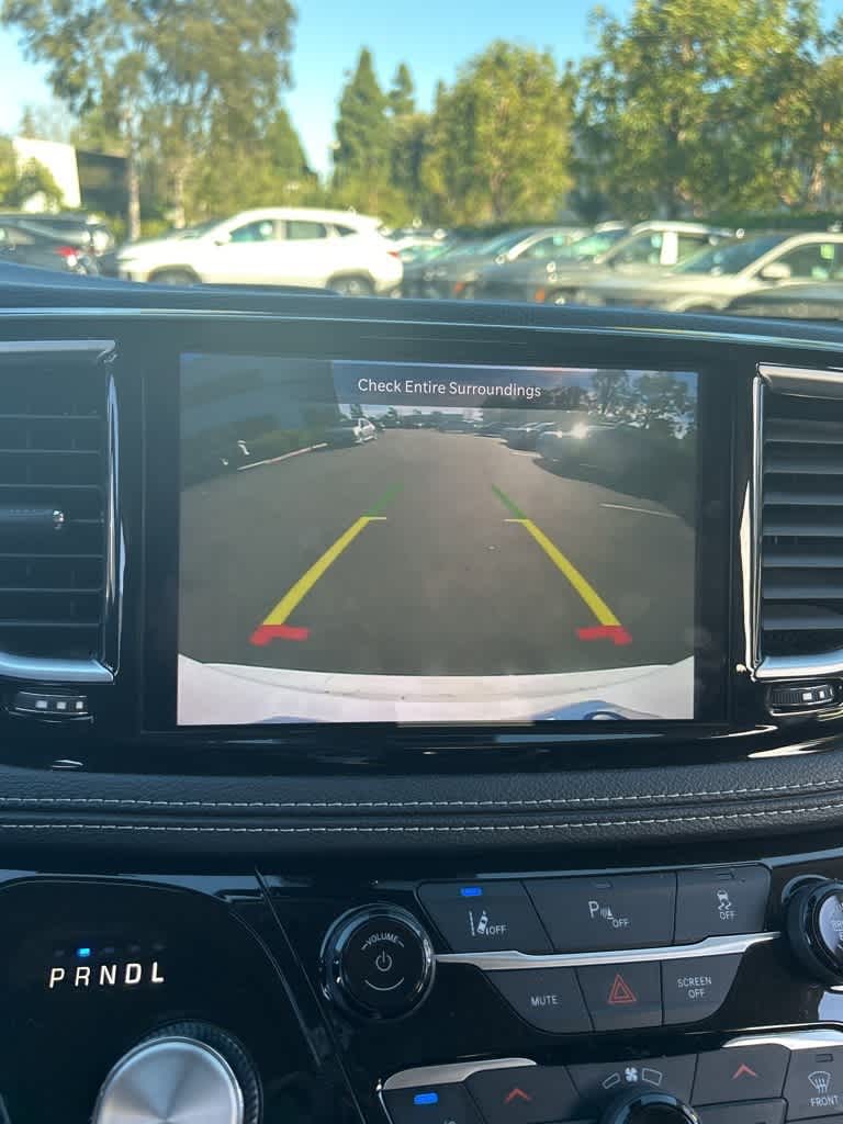 Thumbnail: 2023 Chrysler Pacifica - 11