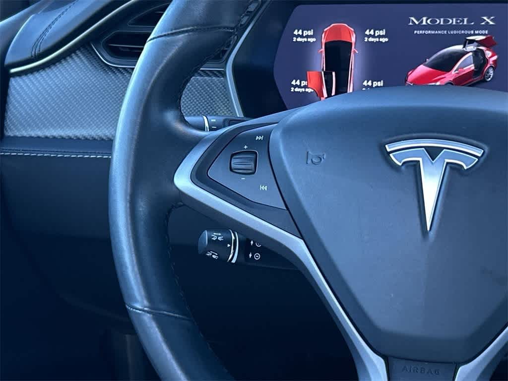 Thumbnail: 2021 Tesla Model X - 22