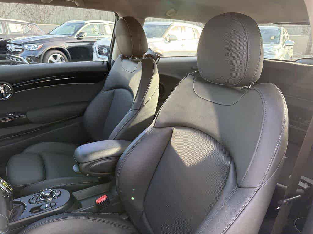 Thumbnail: 2023 MINI Cooper - 26