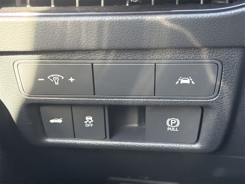 Thumbnail: 2023 Hyundai Sonata - 24