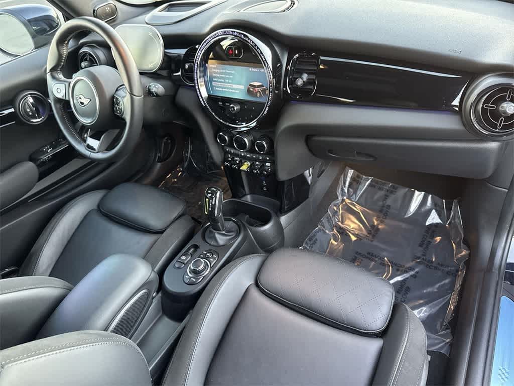 Thumbnail: 2023 MINI Cooper Hardtop - 41