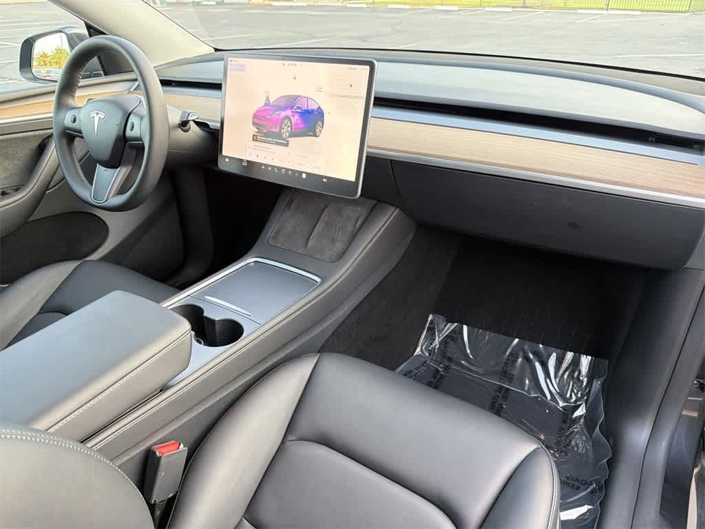 Thumbnail: 2024 Tesla Model Y - 42