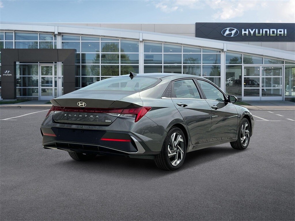 Thumbnail: 2025 Hyundai Elantra - 7