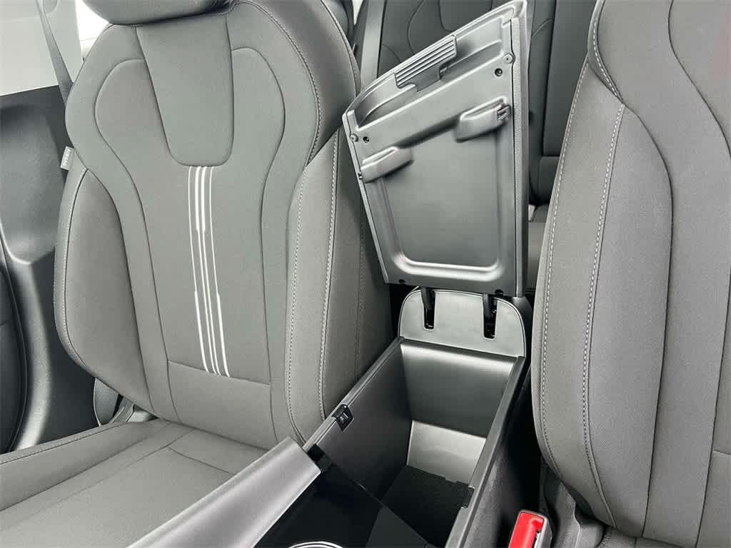 Thumbnail: 2025 Hyundai Elantra - 23