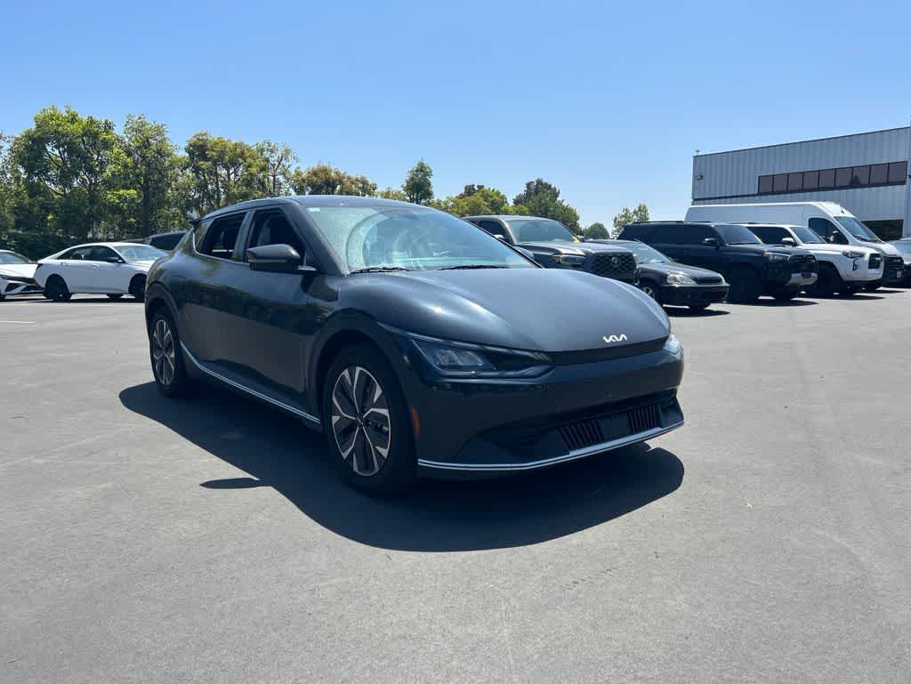 Thumbnail: 2024 Kia EV6 - 2