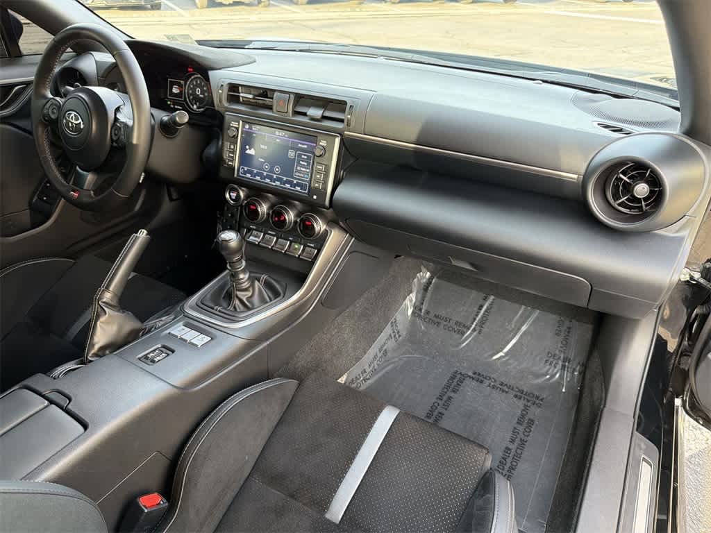 Thumbnail: 2023 Toyota GR86 - 34