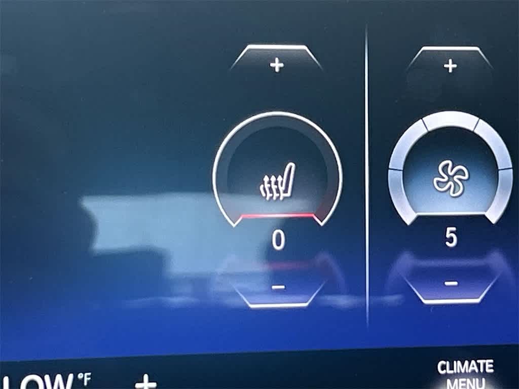 Thumbnail: 2023 BMW i4 - 31