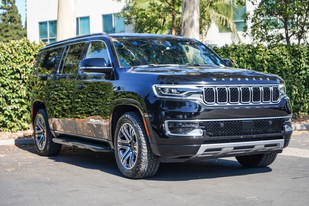 Thumbnail: 2023 Jeep Wagoneer - 3