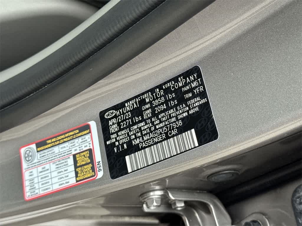 Thumbnail: 2023 Hyundai Elantra - 10