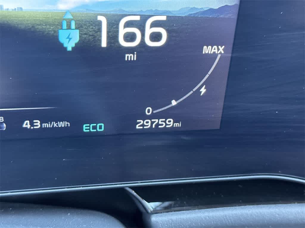 Thumbnail: 2023 Kia Niro - 21