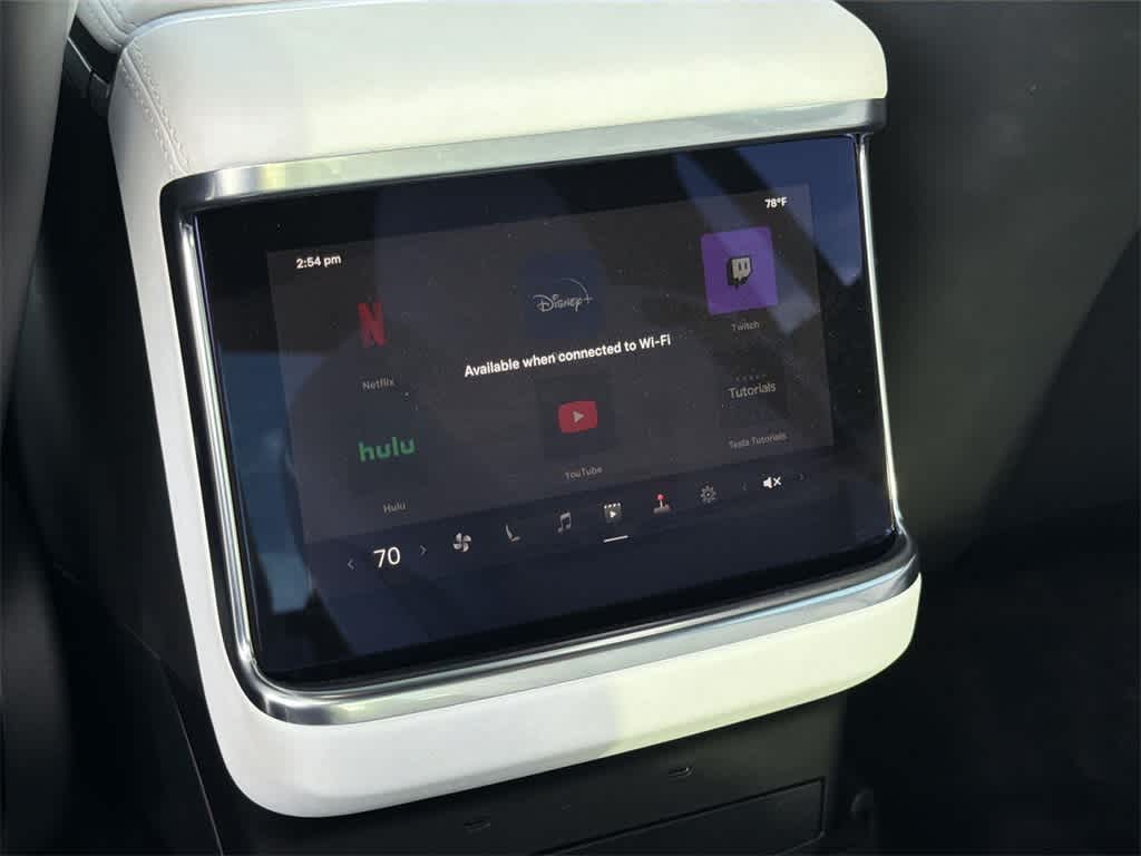 Thumbnail: 2023 Tesla Model X - 31