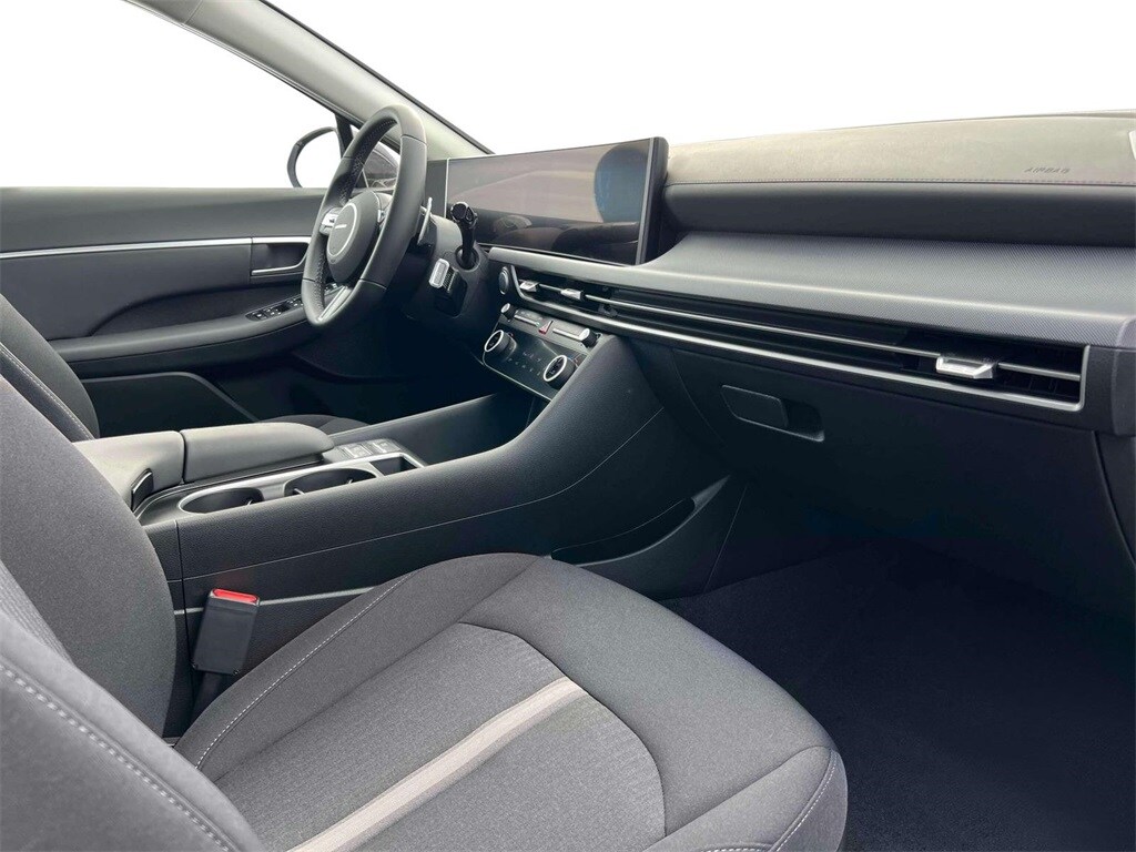 Thumbnail: 2025 Hyundai Sonata - 15