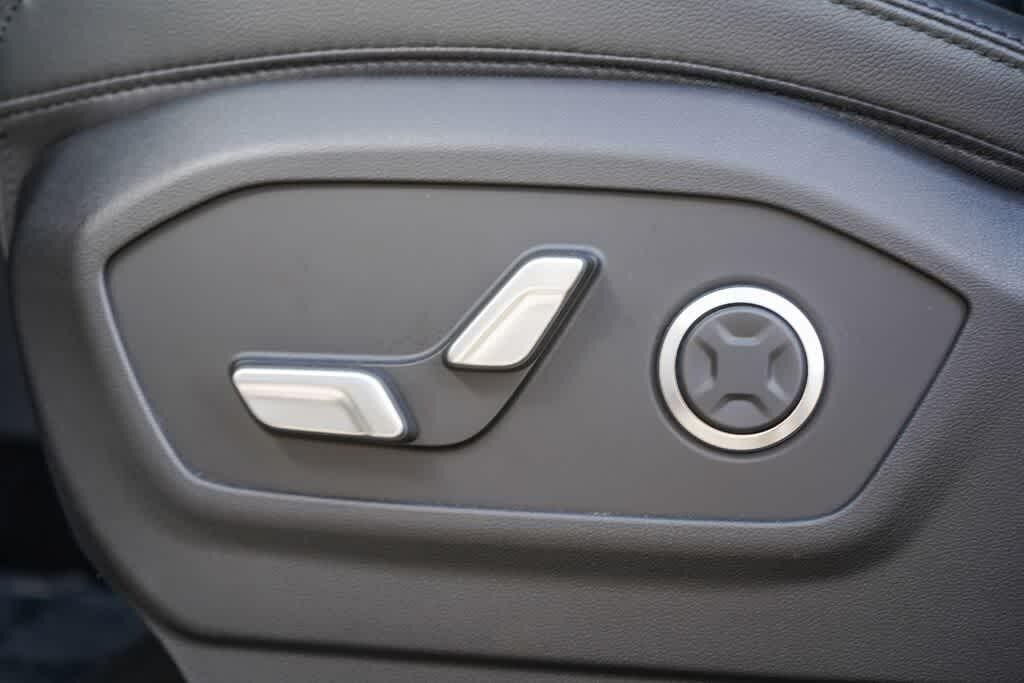 2026 Hyundai Santa Fe Limited - Photo 21