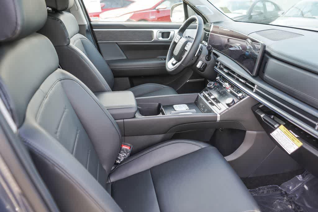 2026 Hyundai Santa Fe Limited - Photo 16