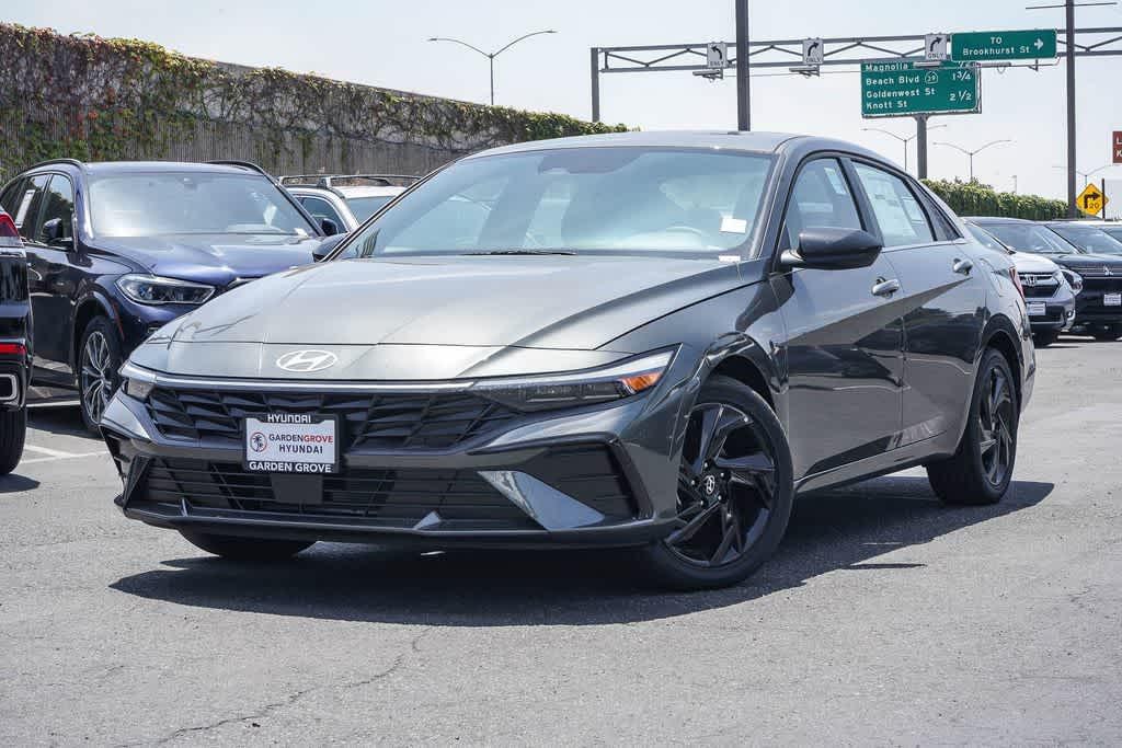 2026 Hyundai Elantra Sedan 