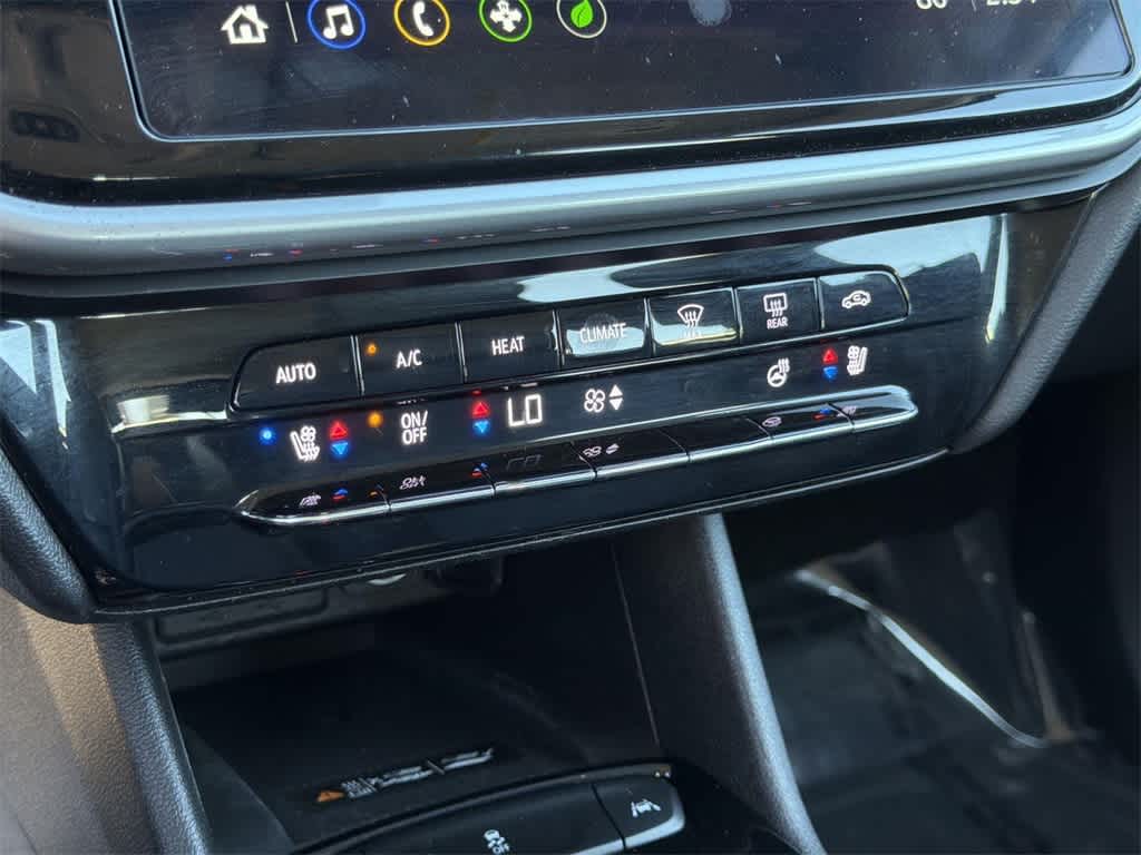 Thumbnail: 2023 Chevrolet Bolt EUV - 14