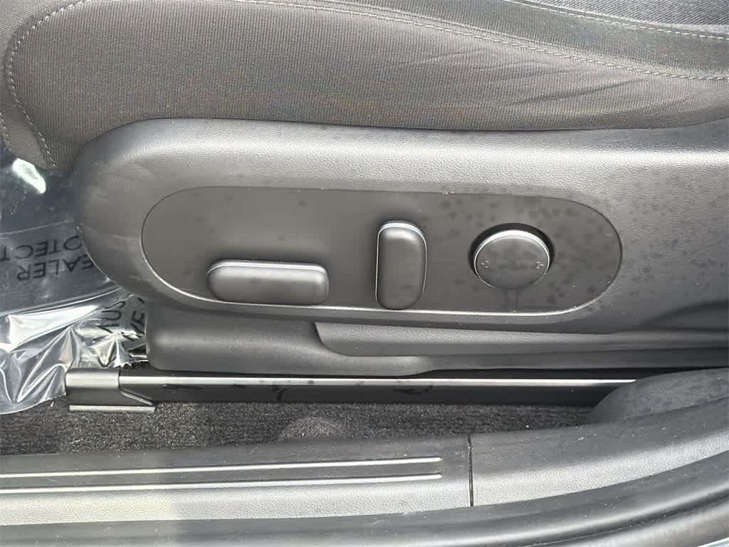 Thumbnail: 2024 Hyundai Ioniq 5 - 25