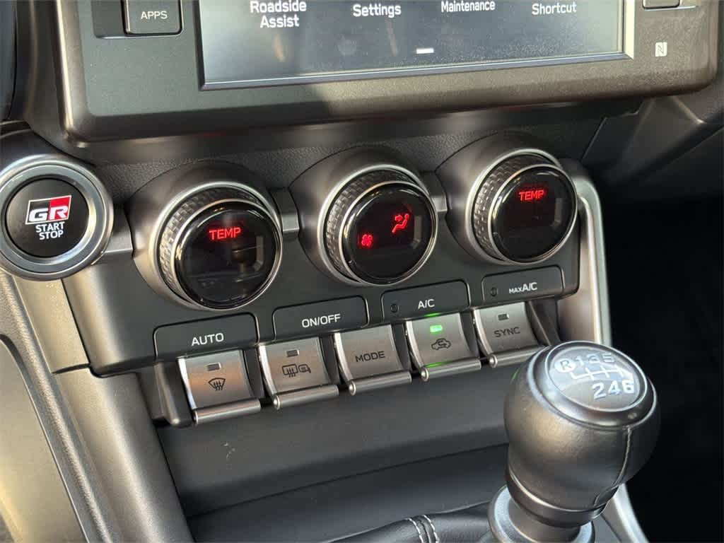 Thumbnail: 2023 Toyota GR86 - 16