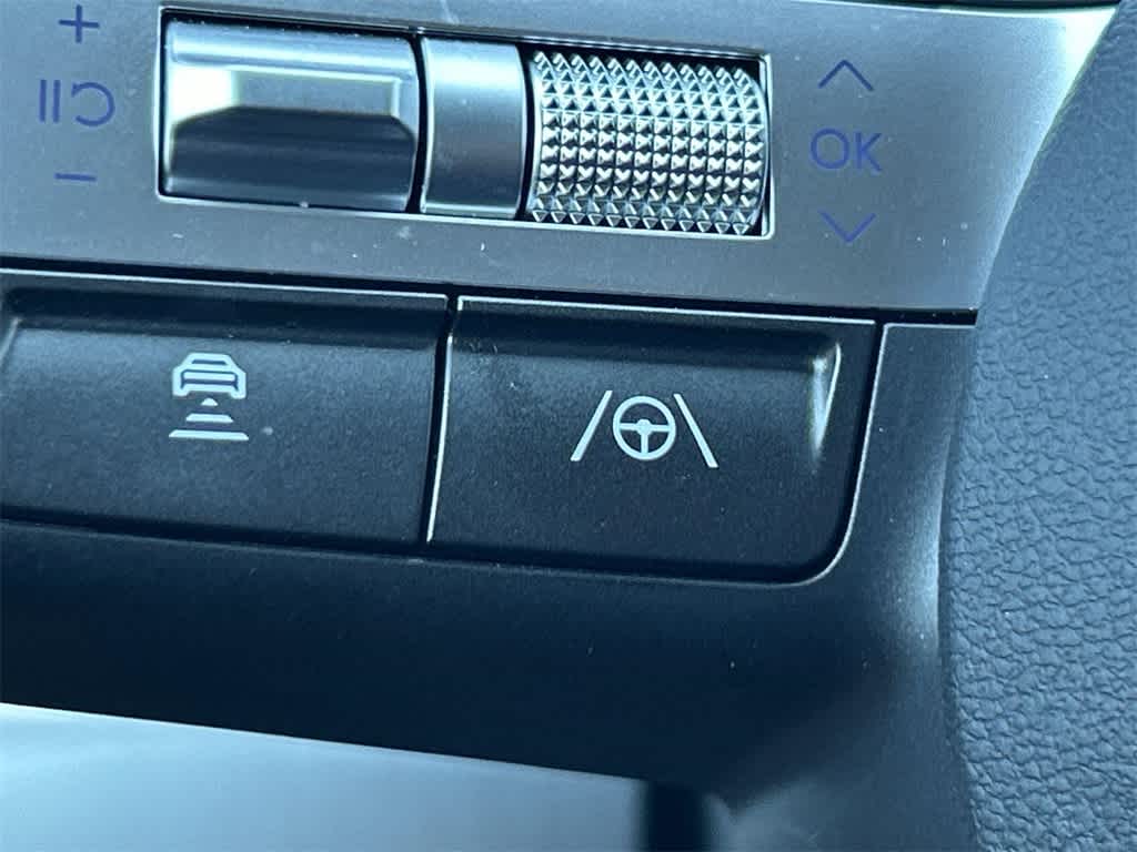 Thumbnail: 2025 Hyundai Kona - 31