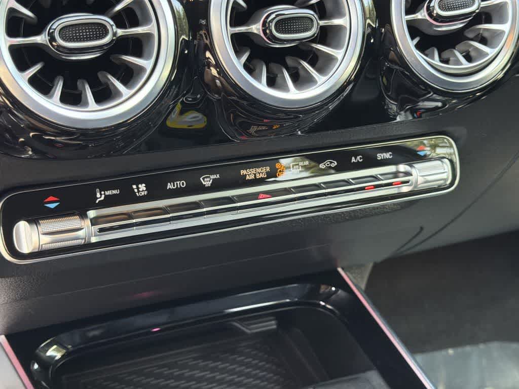 Thumbnail: 2025 Mercedes-Benz GLA - 16