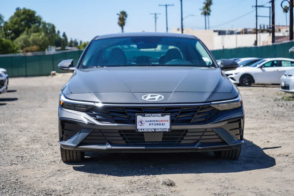 New 2026 Hyundai Elantra Limited Sedan