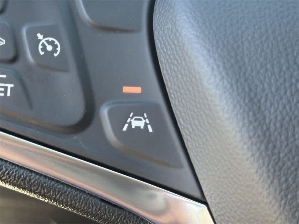 Thumbnail: 2024 Chevrolet Malibu - 23