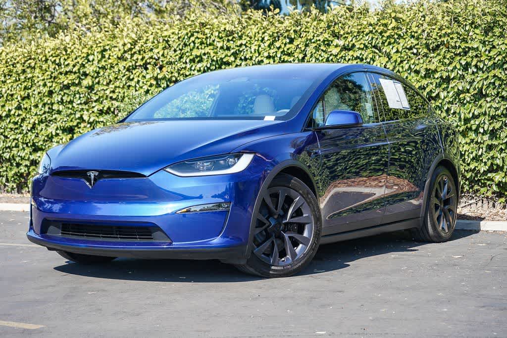 2024 Tesla Model X Long Range's photo