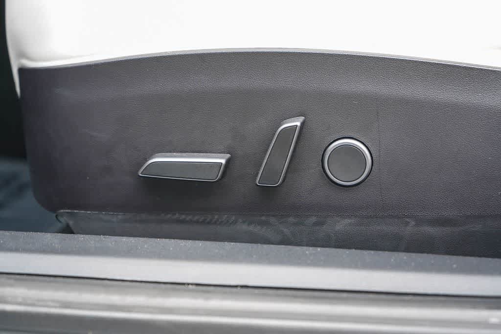 Thumbnail: 2021 Tesla Model 3 - 18