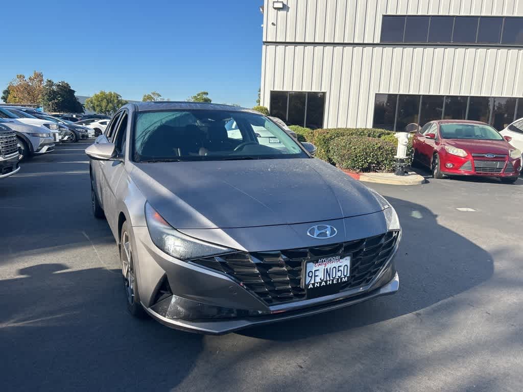 Thumbnail: 2023 Hyundai Elantra - 1