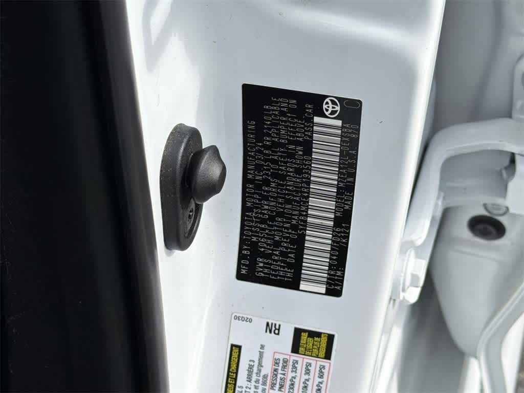 Thumbnail: 2024 Toyota Corolla - 10