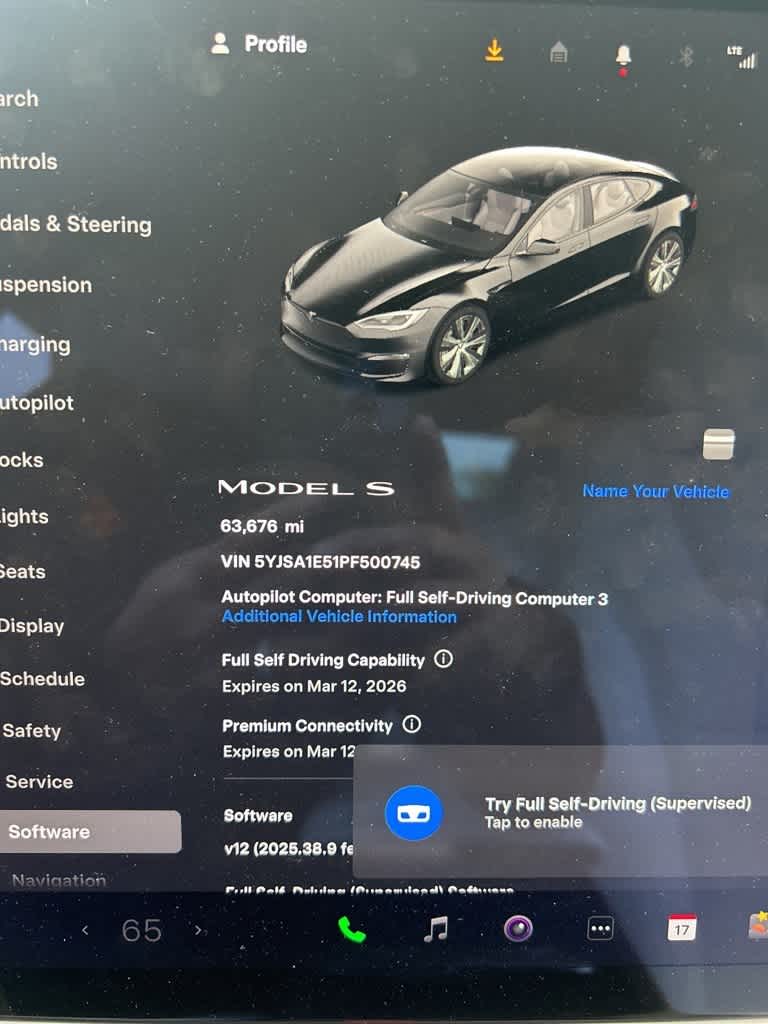 Thumbnail: 2023 Tesla Model S - 10