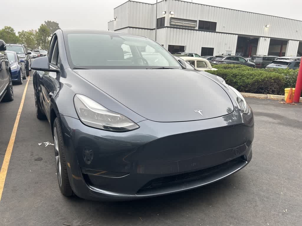 2024 Tesla Model Y Long Range's photo