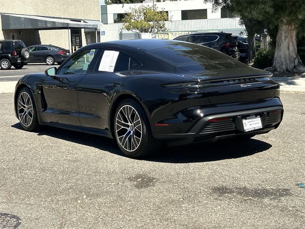 Thumbnail: 2021 Porsche Taycan - 14