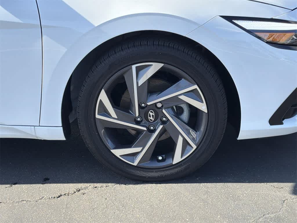 Thumbnail: 2025 Hyundai Elantra - 43