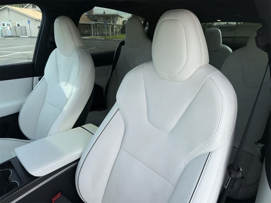 Thumbnail: 2023 Tesla Model X - 28