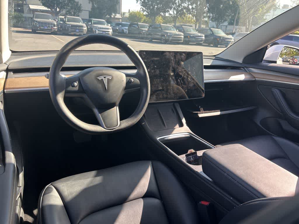 Thumbnail: 2023 Tesla Model 3 - 7