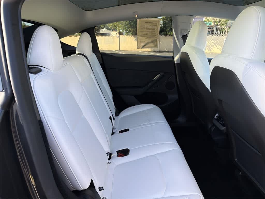 Thumbnail: 2024 Tesla Model Y - 33