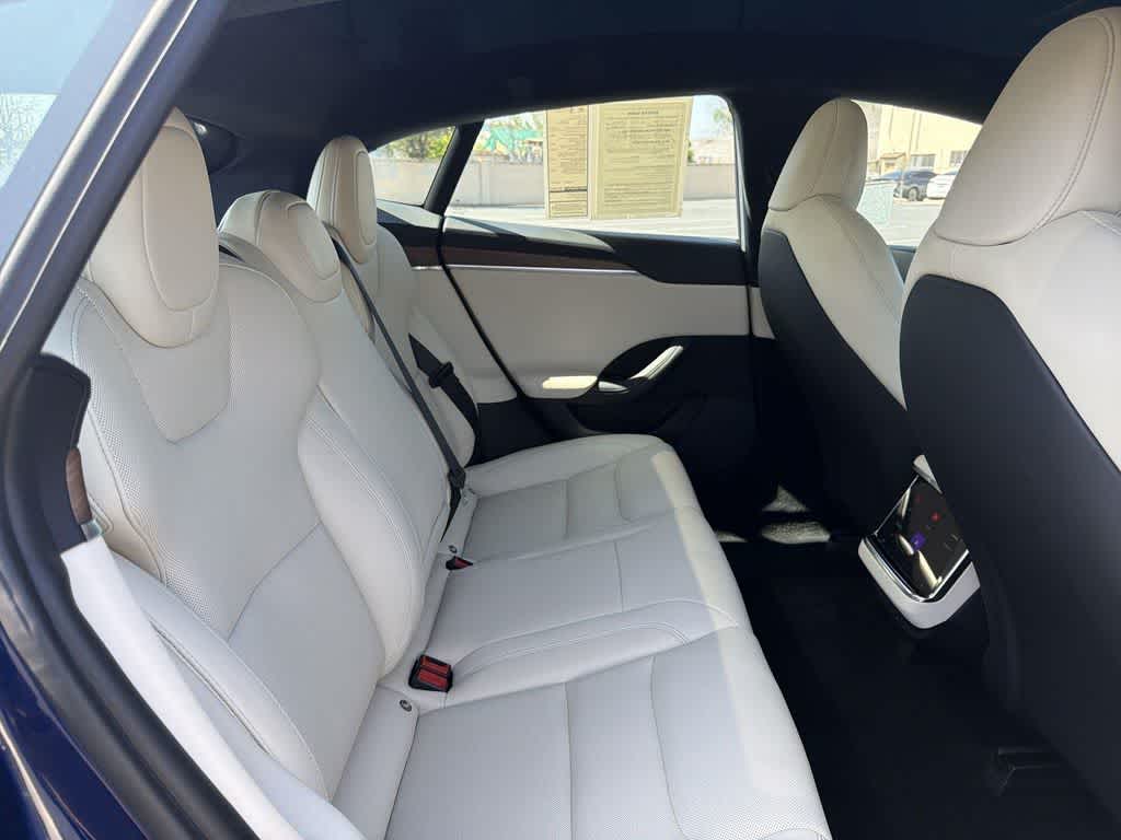 Thumbnail: 2023 Tesla Model S - 32