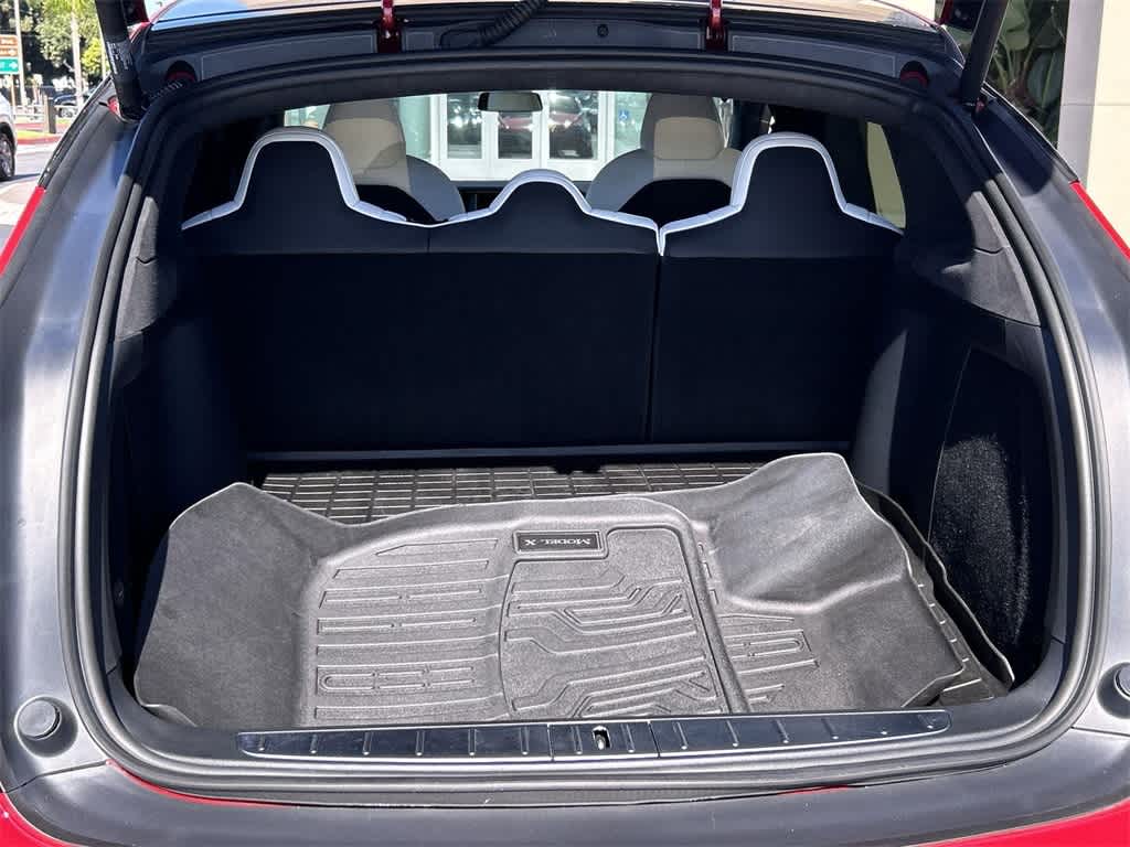 Thumbnail: 2021 Tesla Model X - 44