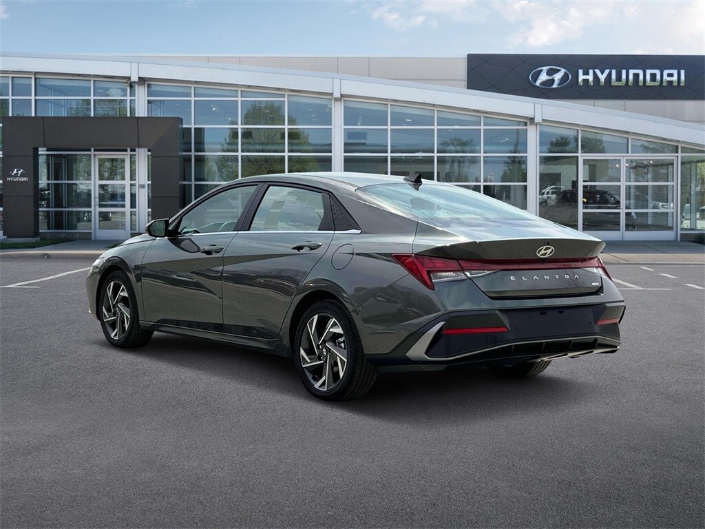 Thumbnail: 2025 Hyundai Elantra - 5