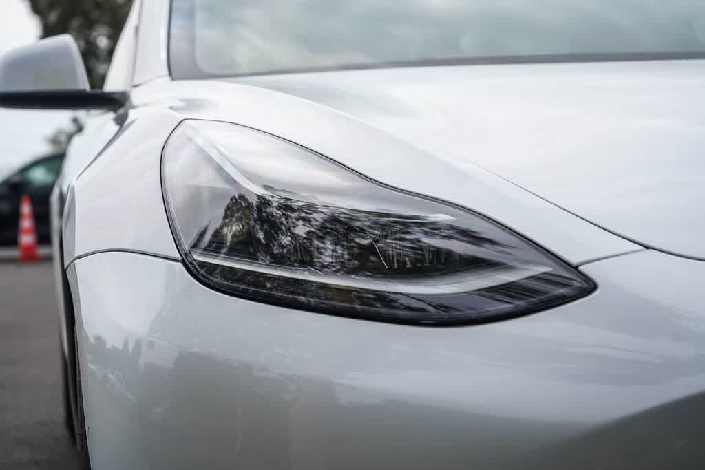 Thumbnail: 2021 Tesla Model 3 - 10