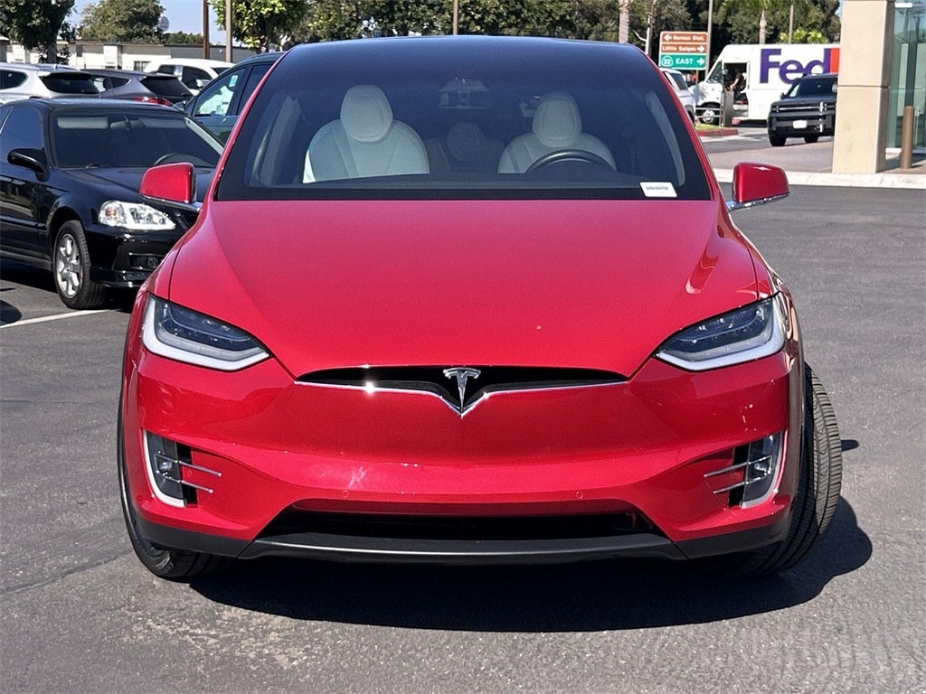 Thumbnail: 2021 Tesla Model X - 10