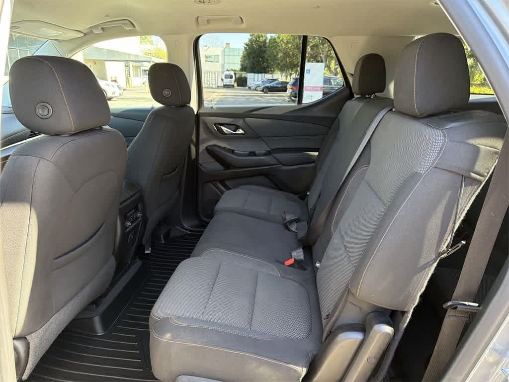 Thumbnail: 2019 Chevrolet Traverse - 28