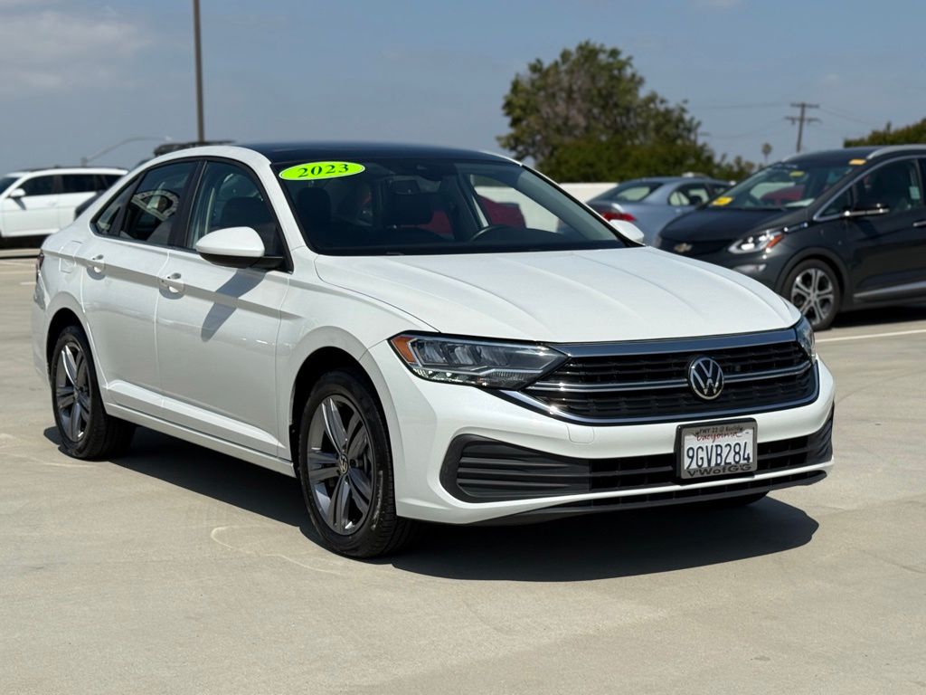 3VW7M7BU8PM034963