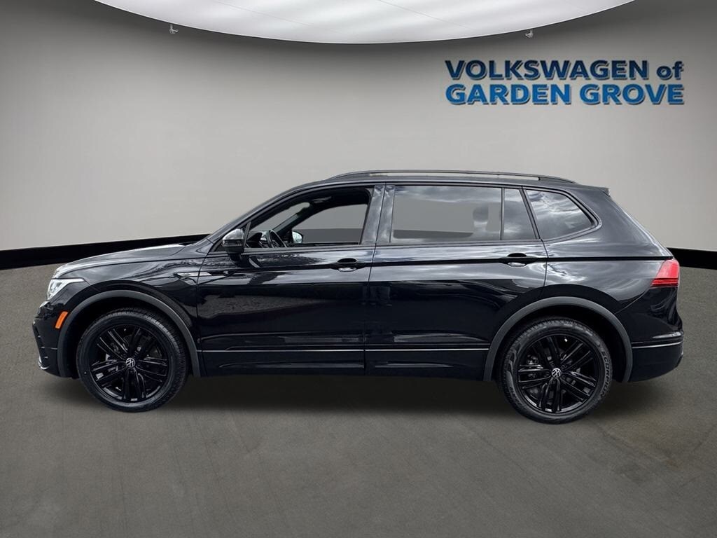 Used 2022 Volkswagen Tiguan 2.0T SE R-Line Black SUV