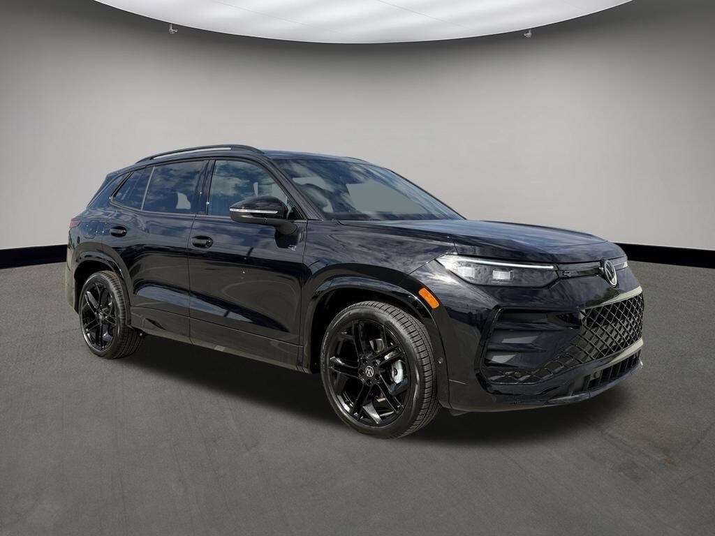 New 2026 Volkswagen Tiguan 2.0T SE R-Line Black SUV