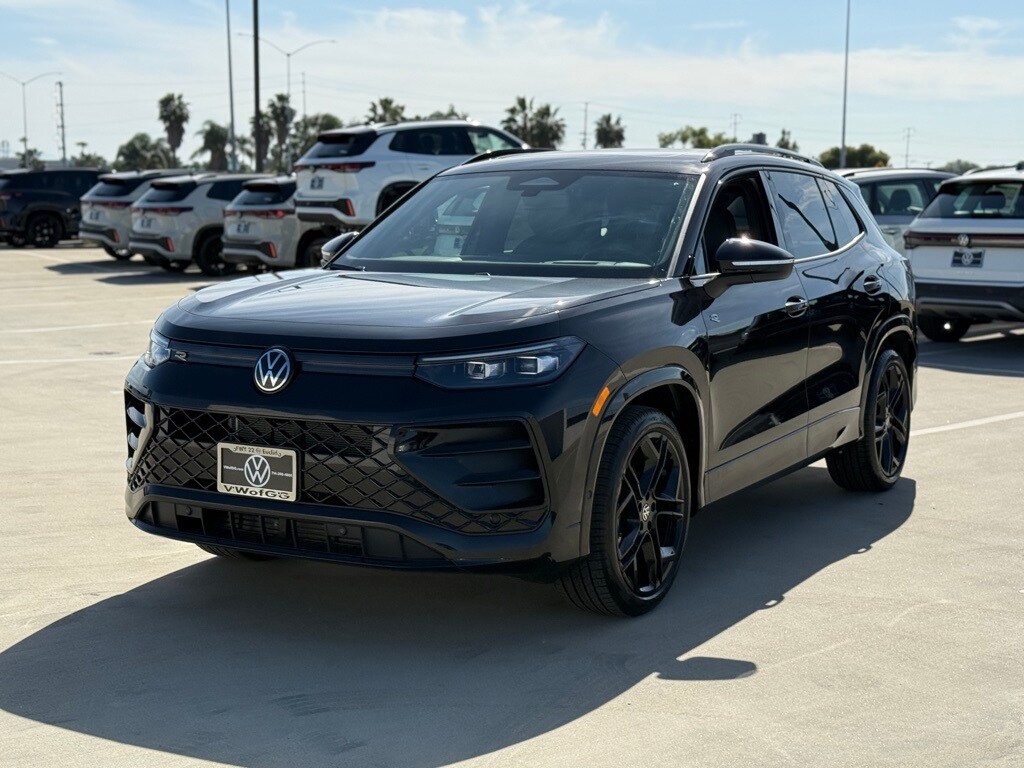 New 2026 Volkswagen Tiguan 2.0T SE R-Line Black SUV