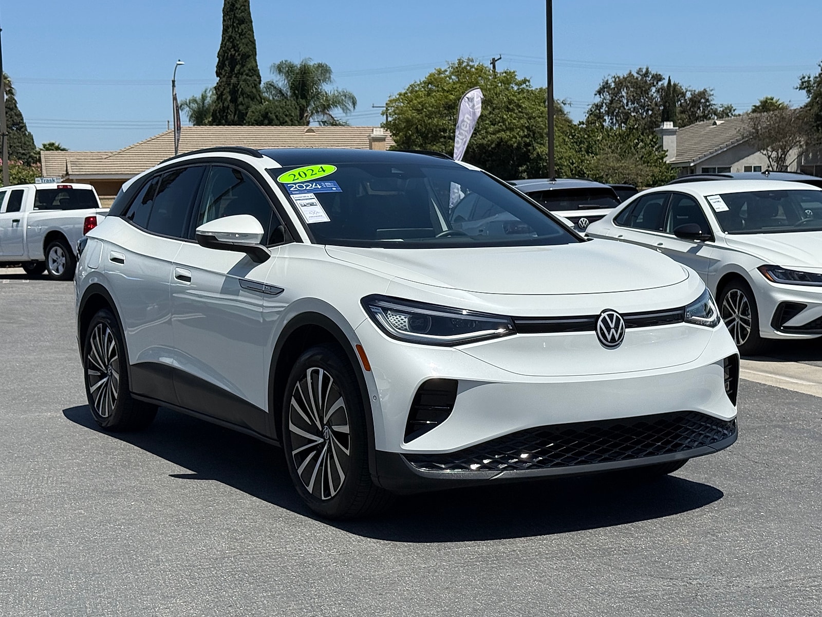 Used 2024 Volkswagen ID.4 S with VIN 1V25MPE8XRC018355 for sale in Garden Grove, CA