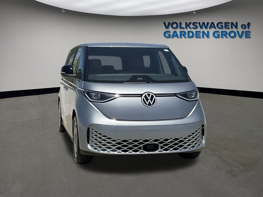 2025 Volkswagen ID. Buzz Pro S photo 2